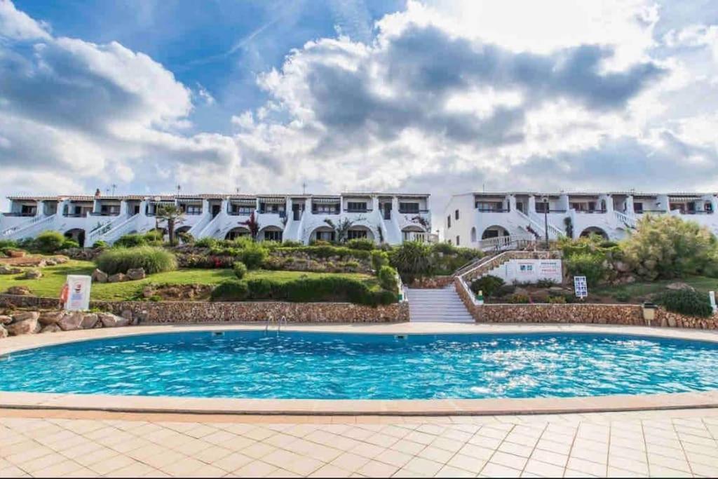 Lovely Hideaway With Pool And White Sand Beach Arenal d'en Castell Eksteriør billede