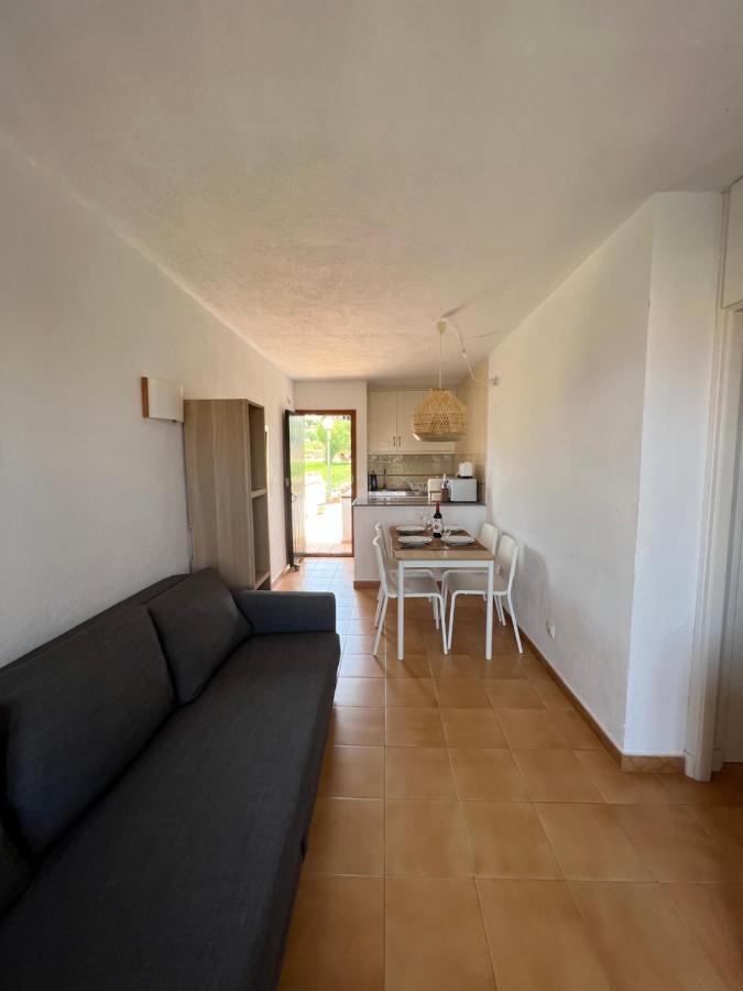 Lovely Hideaway With Pool And White Sand Beach Arenal d'en Castell Eksteriør billede