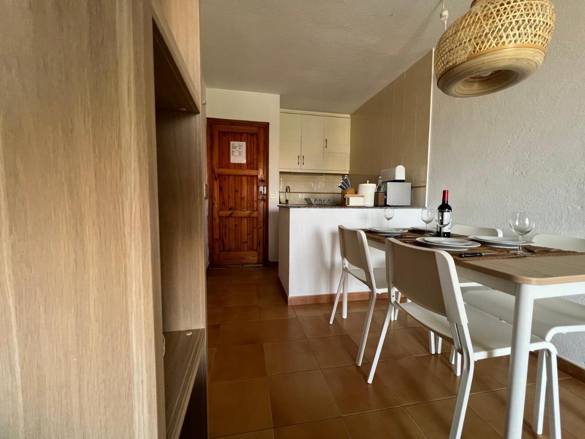 Lovely Hideaway With Pool And White Sand Beach Arenal d'en Castell Eksteriør billede