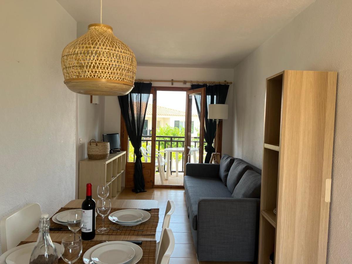 Lovely Hideaway With Pool And White Sand Beach Arenal d'en Castell Eksteriør billede