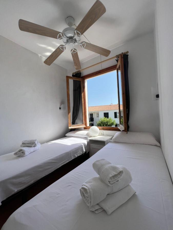 Lovely Hideaway With Pool And White Sand Beach Arenal d'en Castell Eksteriør billede