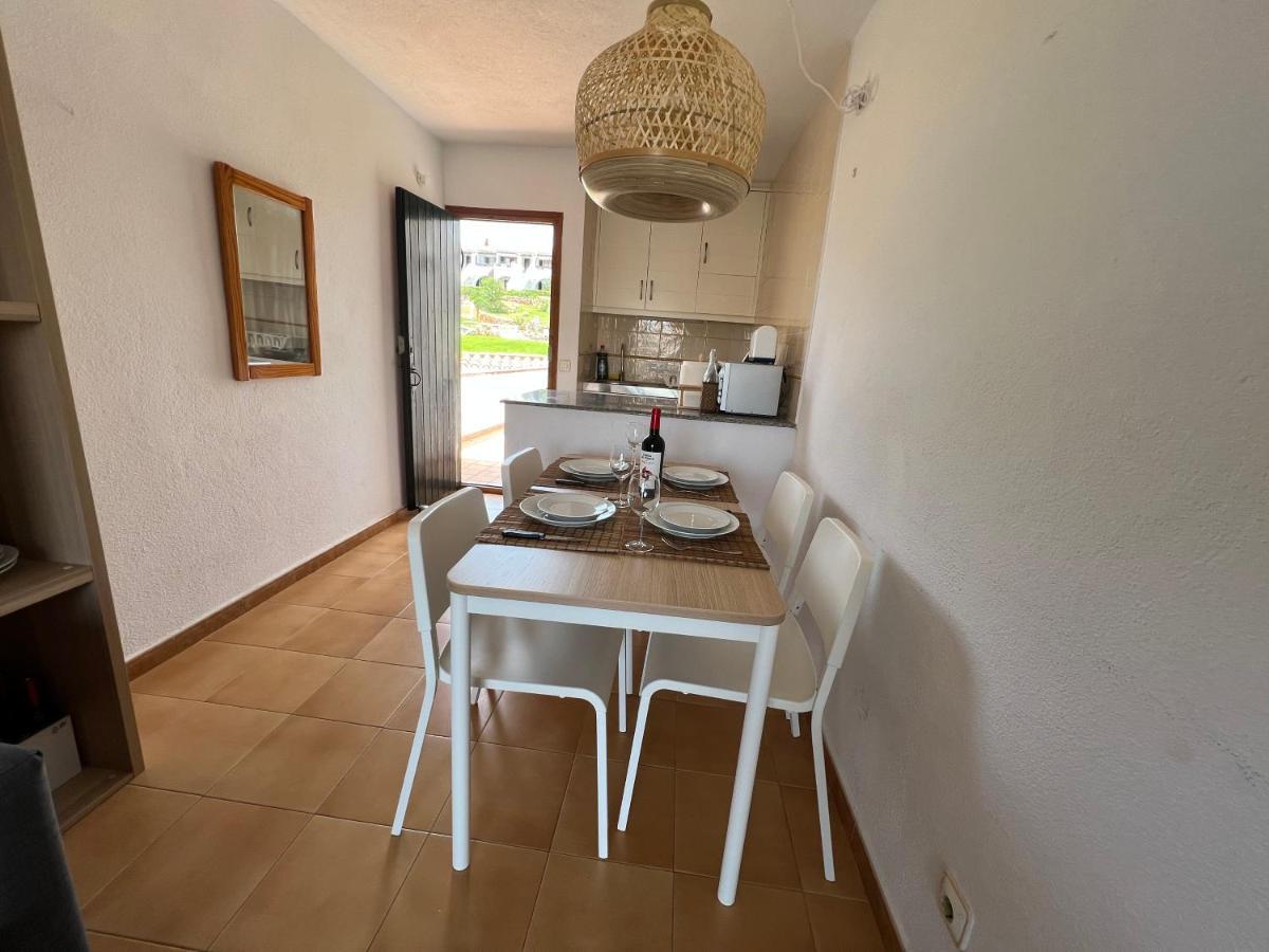 Lovely Hideaway With Pool And White Sand Beach Arenal d'en Castell Eksteriør billede